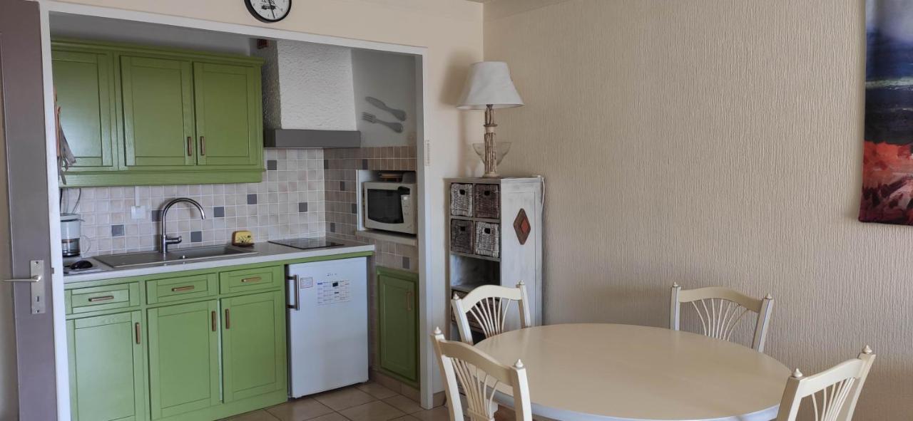 Appartement Lumineux Vue Mer Frejus Bagian luar foto